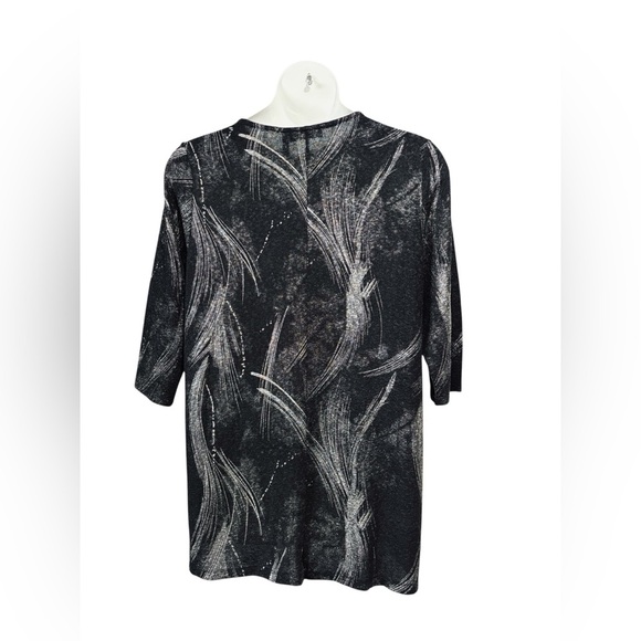 Claire France, Plus Size Shimmering Black & Silver Tunic, 1X - Picture 6 of 9